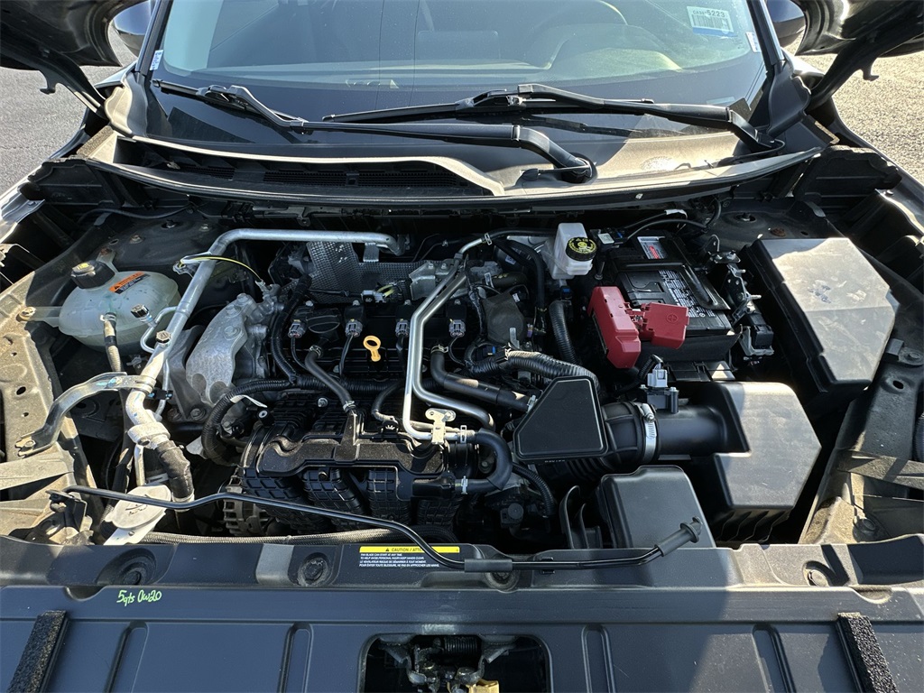 2021 Nissan Rogue SV photo 25