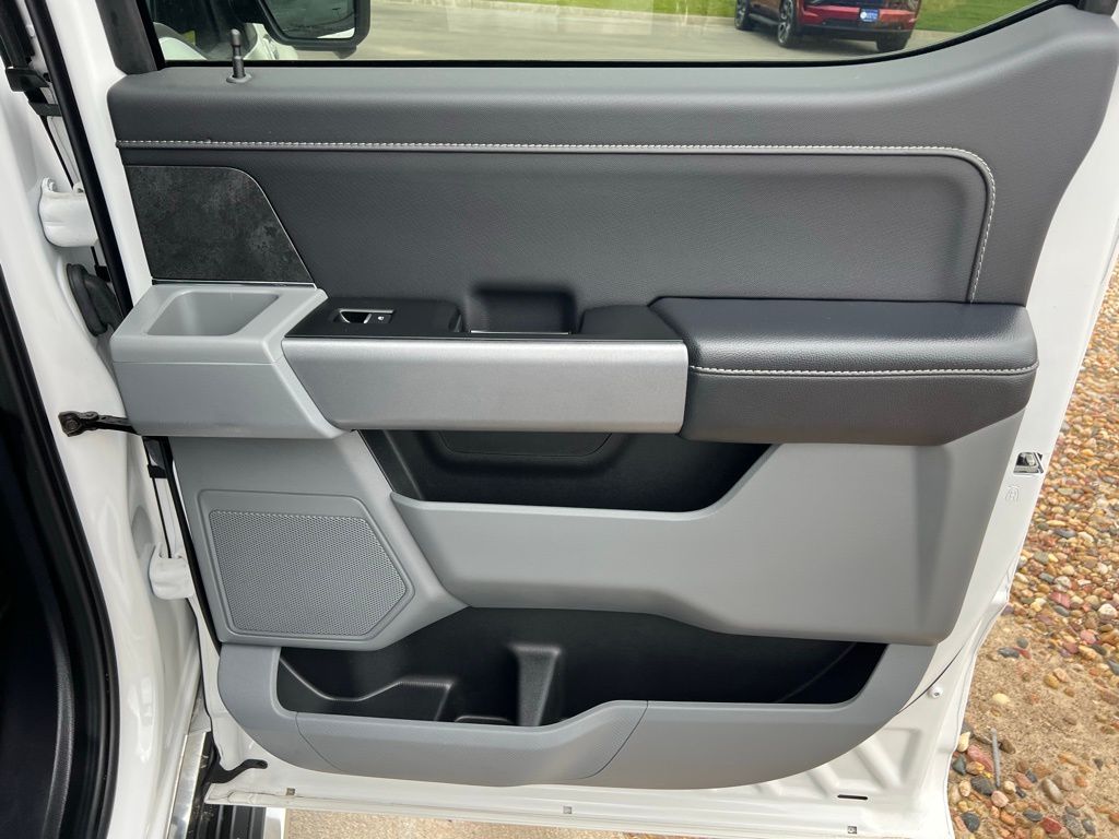 2024 Ford F-150 XLT photo 20