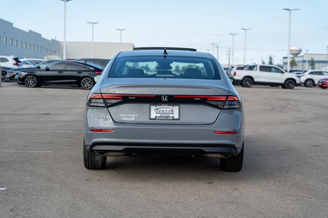 2025 Honda Accord SE photo 6