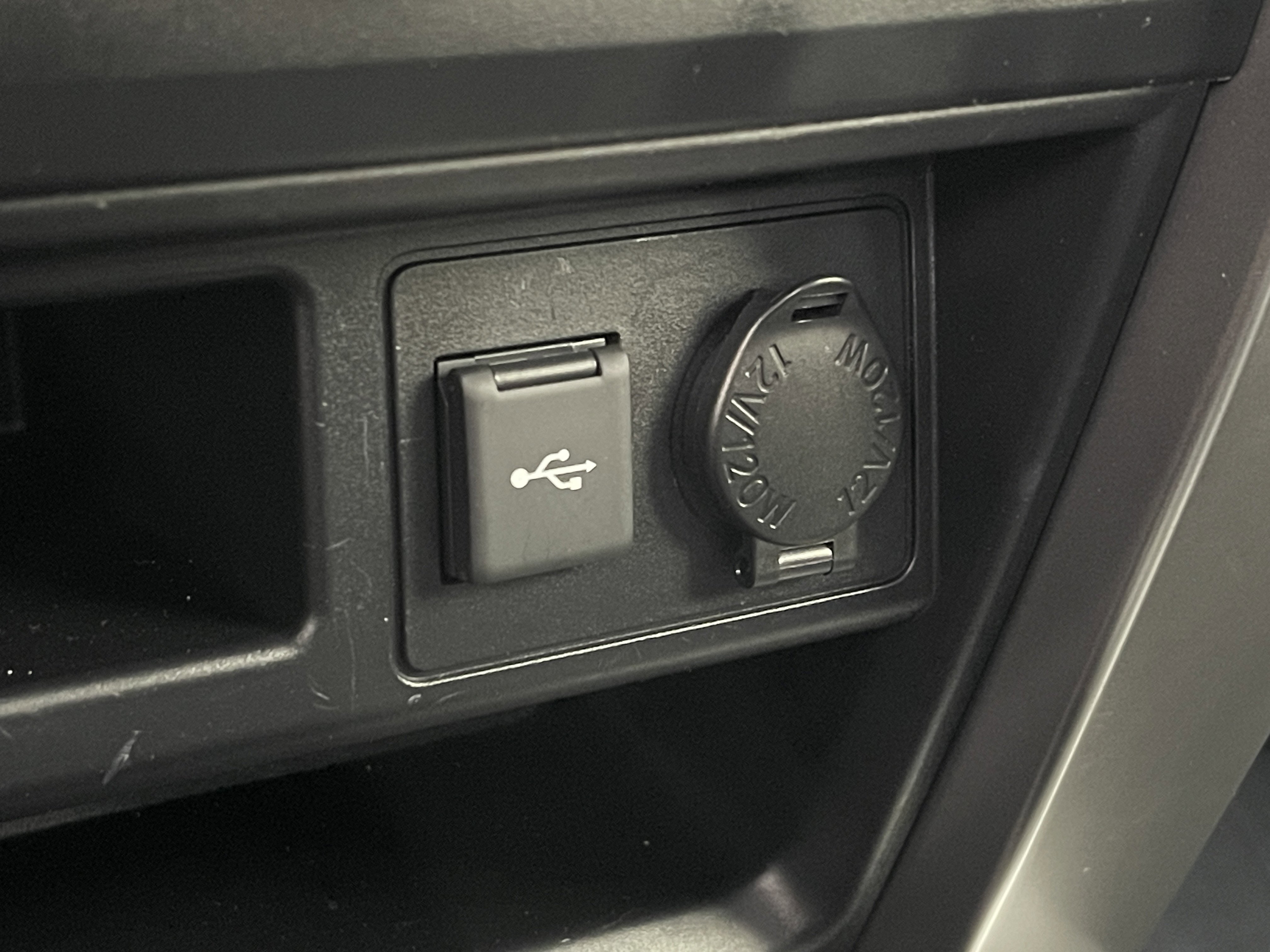 2024 Toyota 4Runner SR5 photo 4