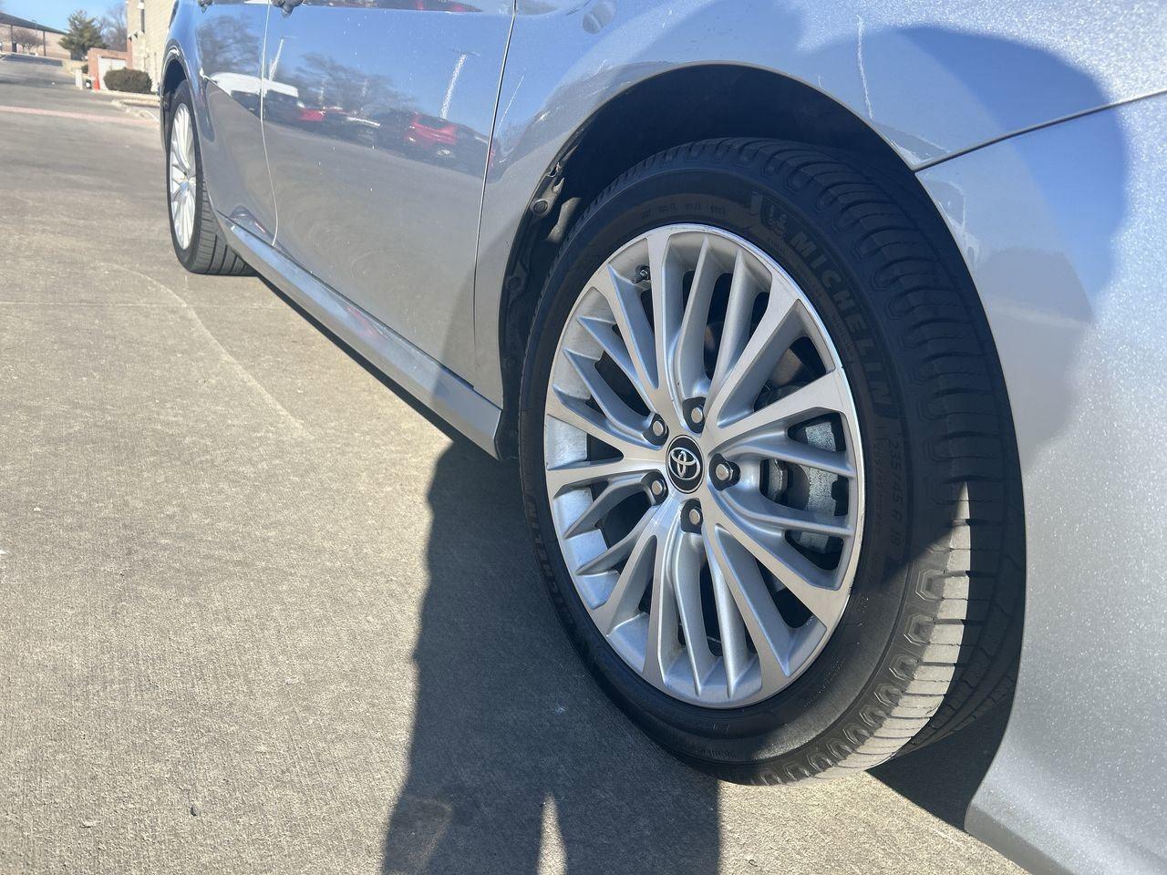 Certified 2019 Toyota Camry XLE Hybrid with VIN 4T1B21HK6KU518149 for sale in Kansas City