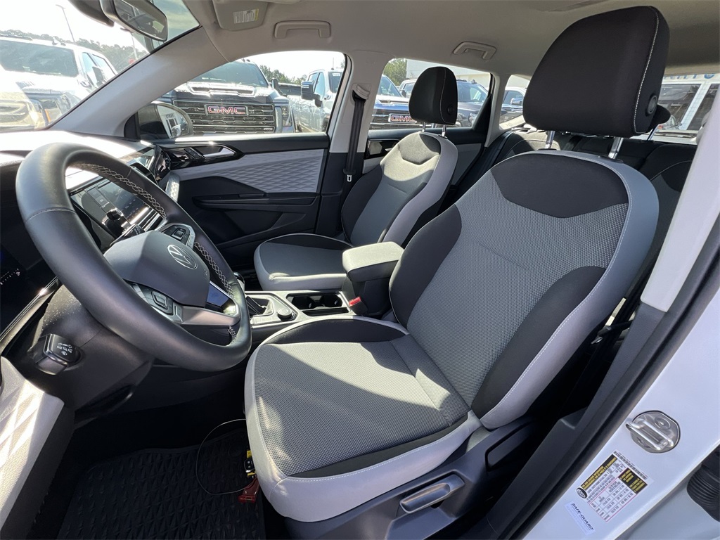 2024 Volkswagen Taos S photo 22