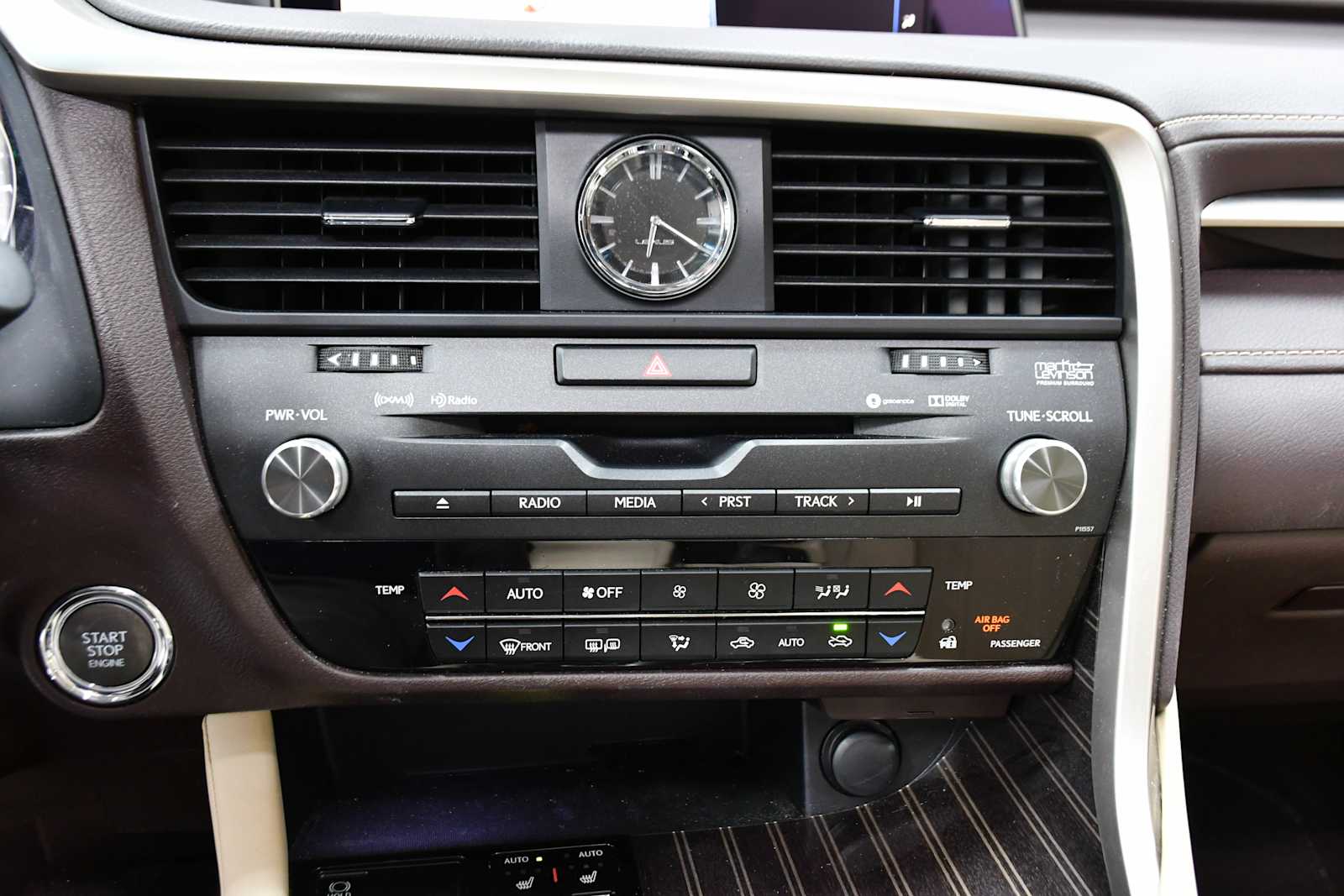 2017 Lexus RX photo 19
