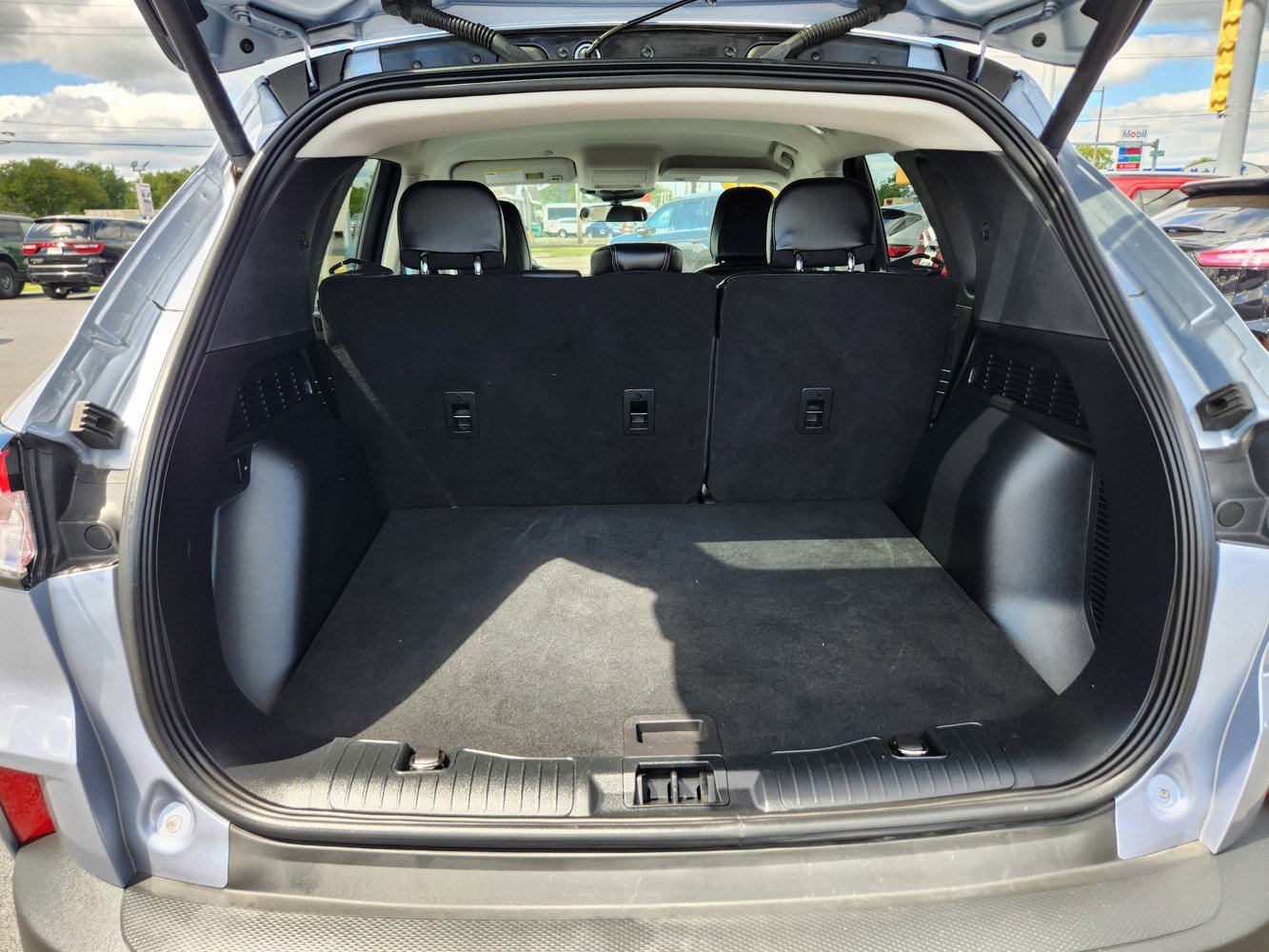 2022 Ford Escape SEL photo 32