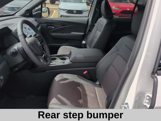 2025 Honda Ridgeline Black Edition photo 9