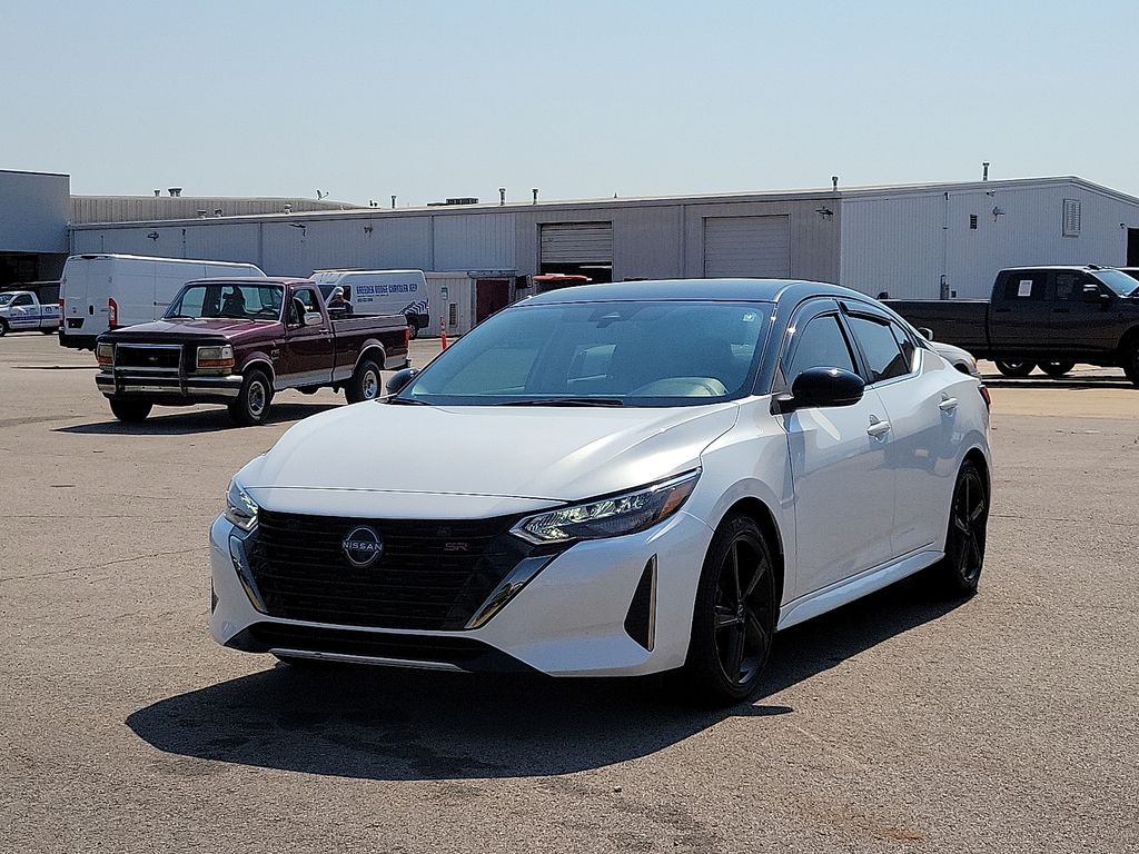 2024 Nissan Sentra SR photo 2