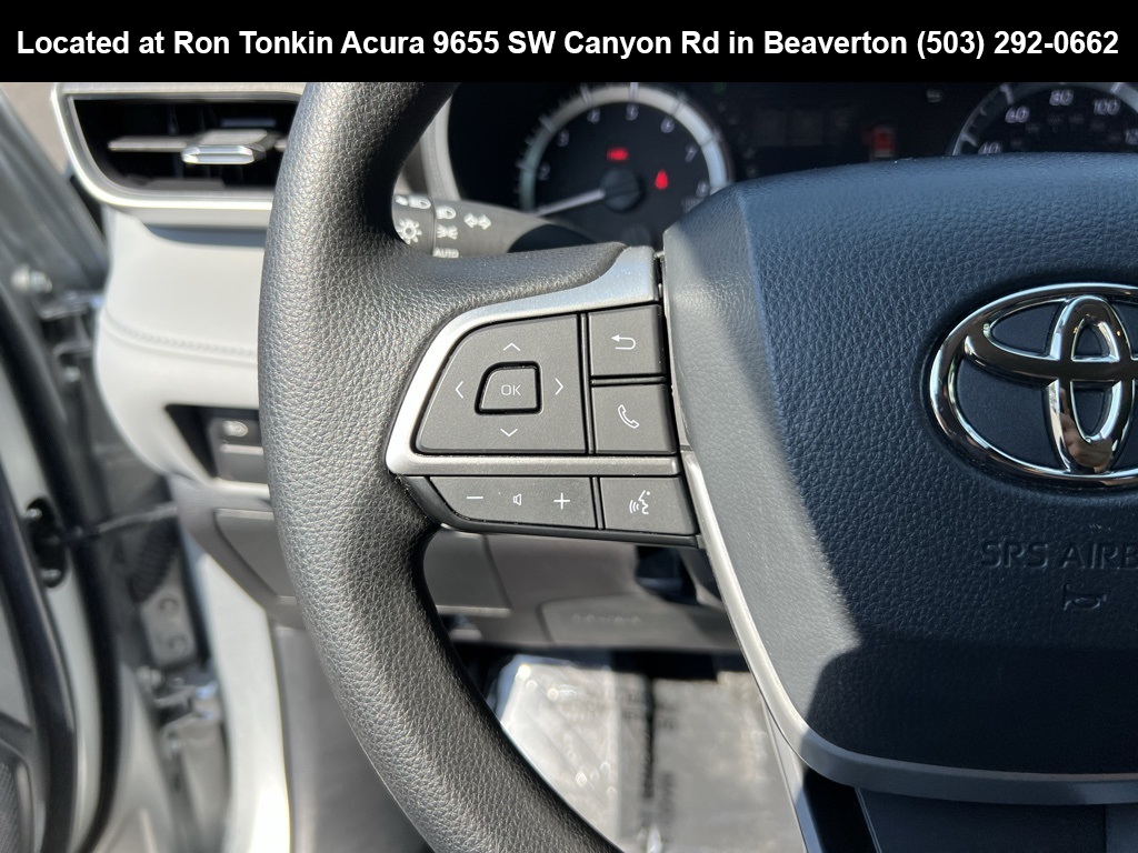 2023 Toyota Highlander L photo 14