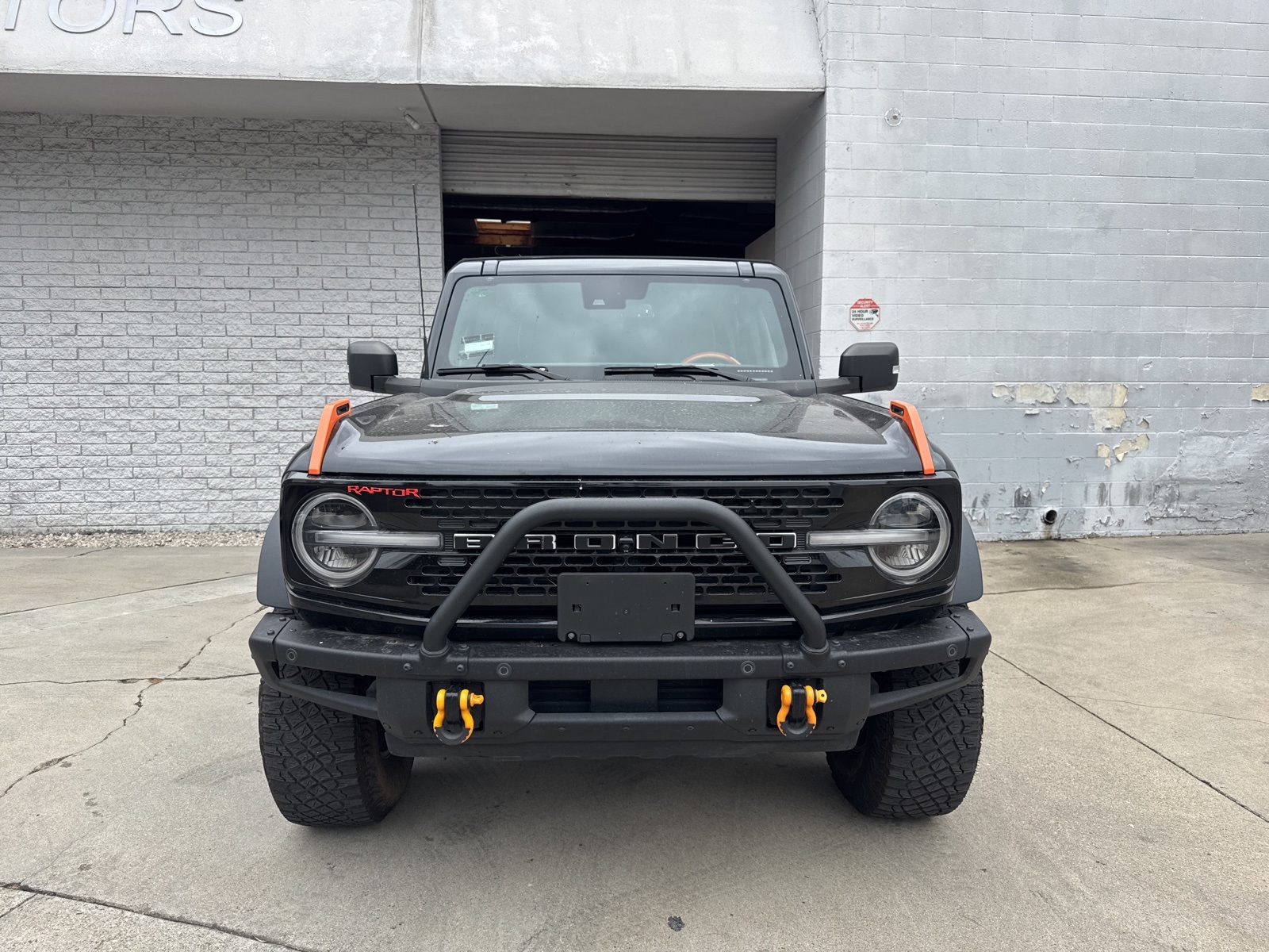 2022 Ford Bronco Wildtrak photo 2