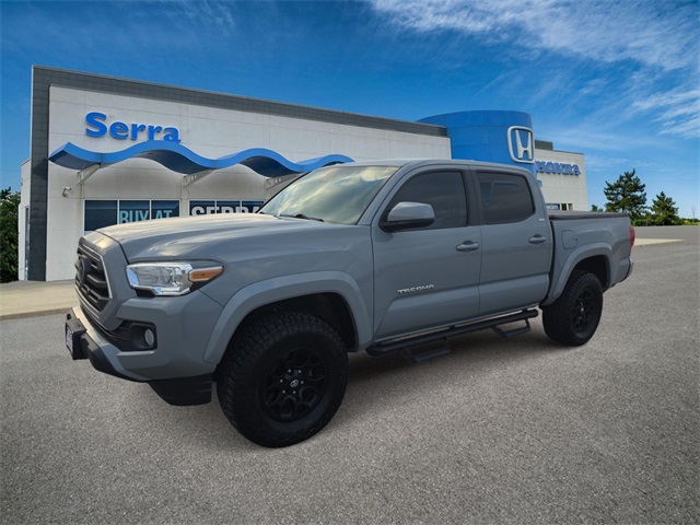 2019 Toyota Tacoma SR5's photo