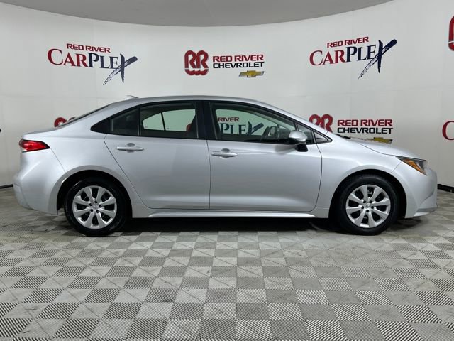 2024 Toyota Corolla LE photo 7