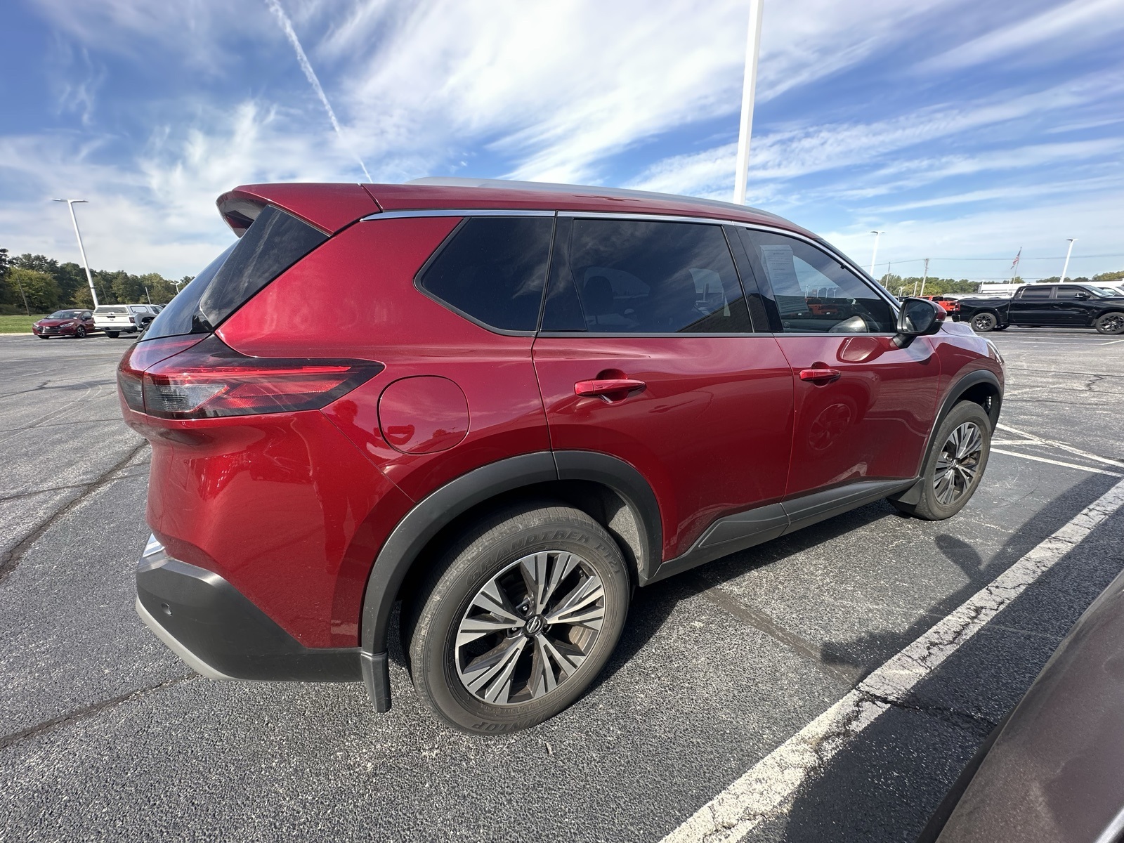 2021 Nissan Rogue SV photo 6