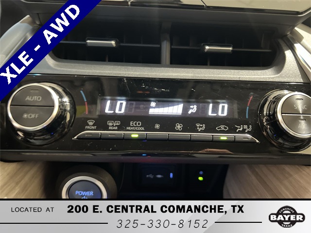 2021 Toyota Venza XLE photo 14