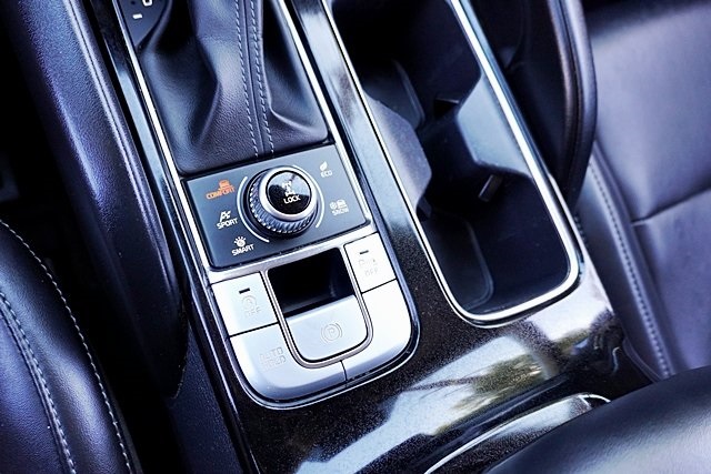 Used 2022 Green Kia S image 24