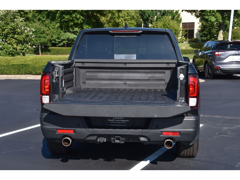 2022 Honda Ridgeline Black Edition photo 21