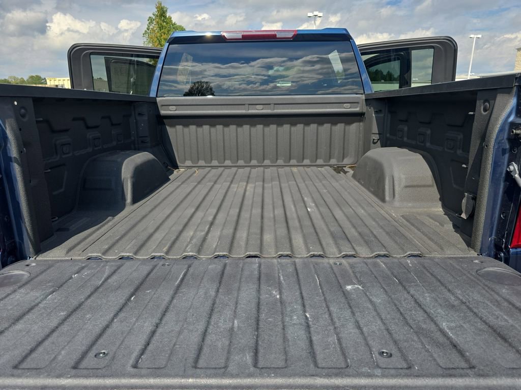 2023 Chevrolet Silverado 1500 Custom photo 12