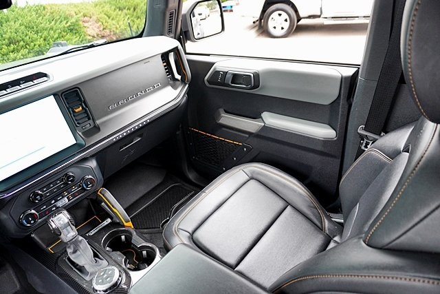 Used 2022 Gray Ford Badlands image 22