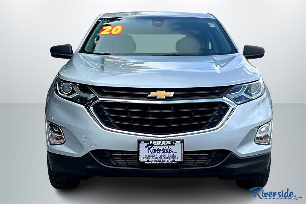 2020 Chevrolet Equinox LS photo 2