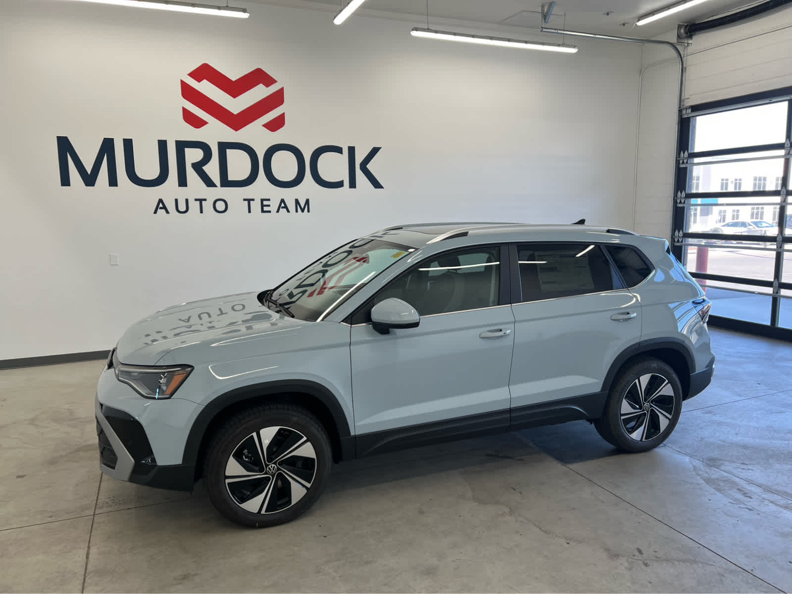 2025 Volkswagen Taos SE's photo