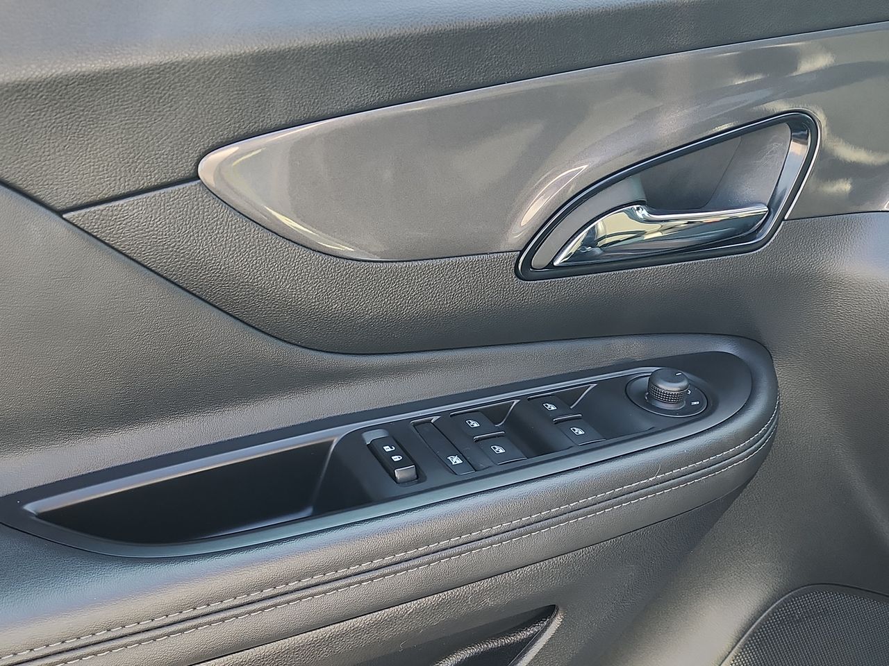 2022 Buick Encore Preferred photo 13