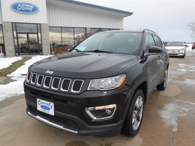 2018 Jeep Compass Limited's photo