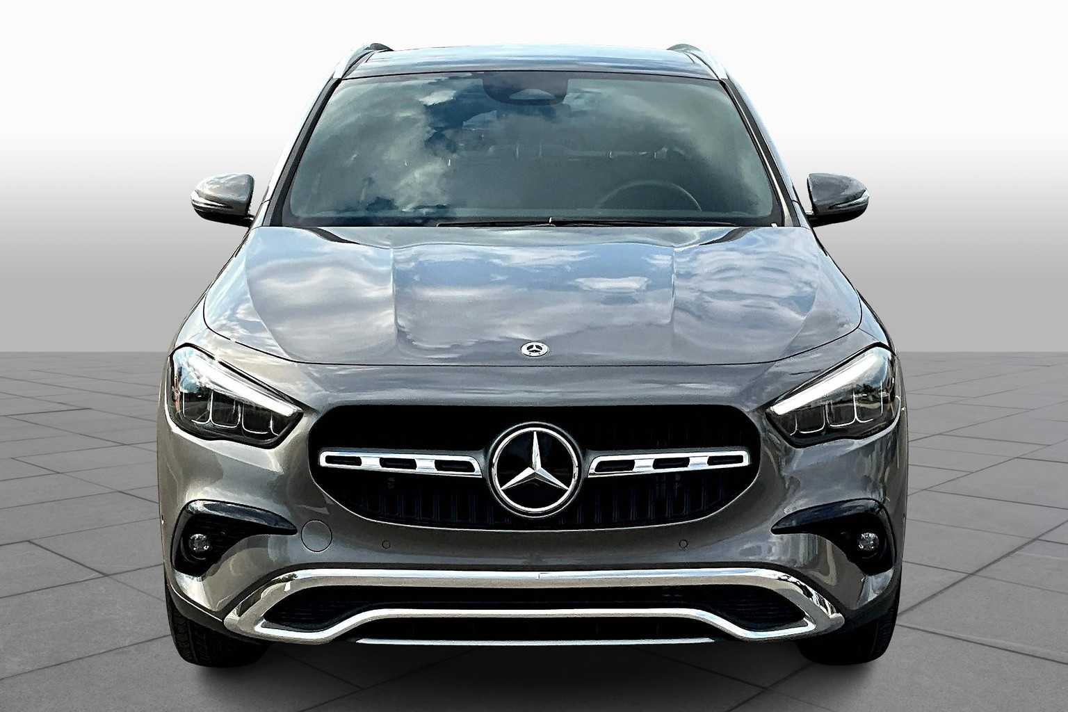 2025 Mercedes Benz GLA 250 photo 3