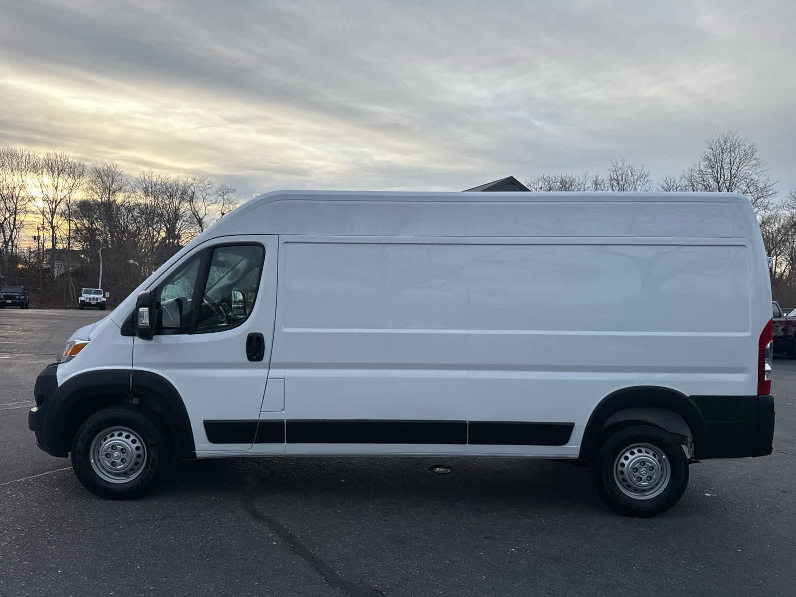 2024 Ram ProMaster 2500 photo 4