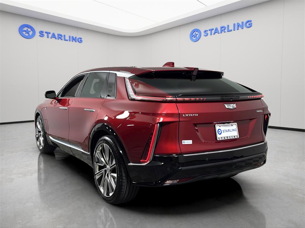 2024 Cadillac Lyriq Luxury photo 6
