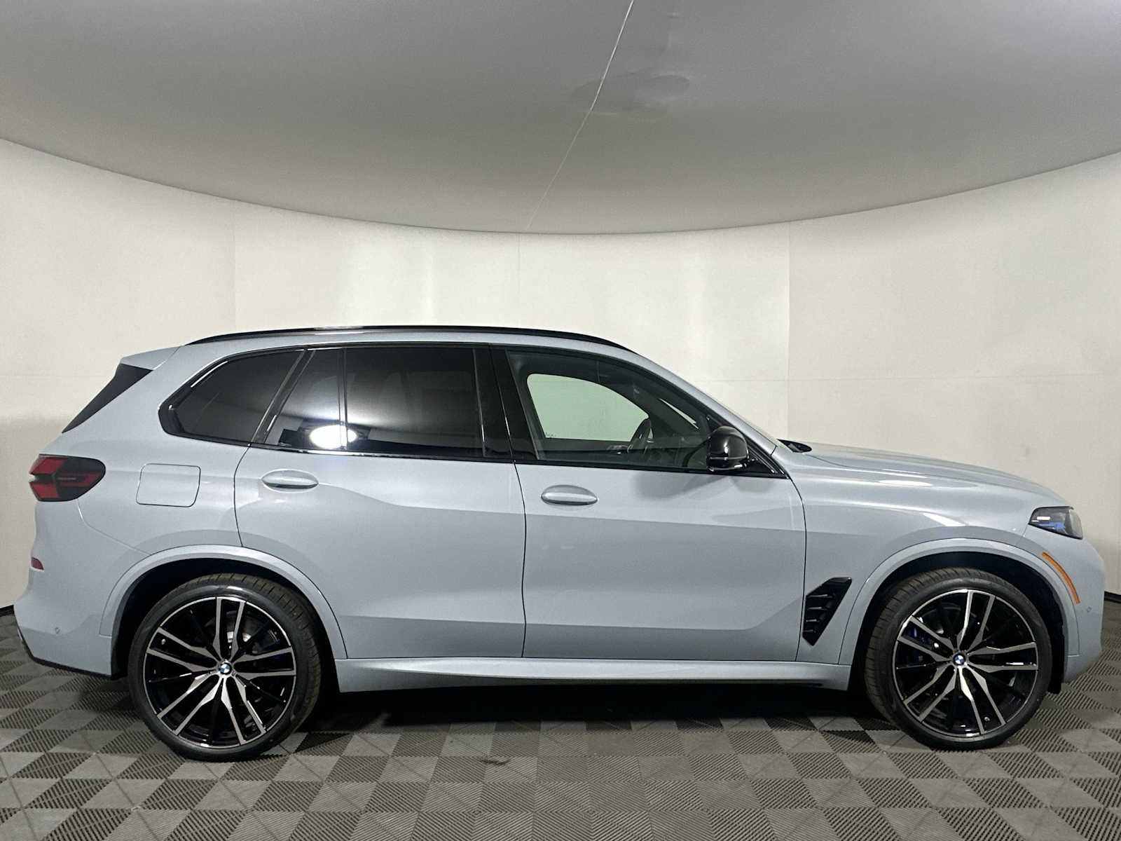 2026 Bmw X5 M60i photo 8