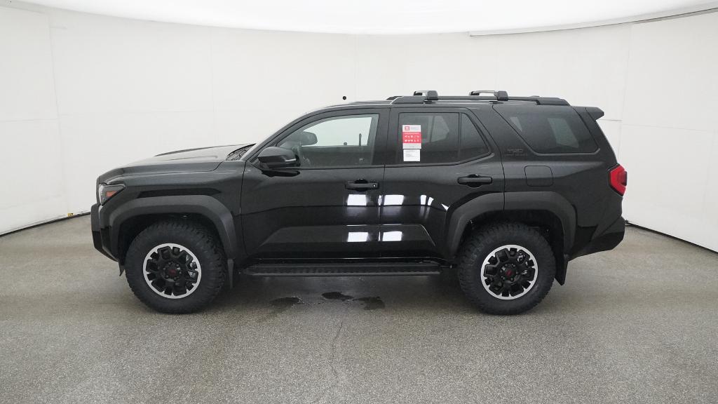 2025 Toyota 4Runner TRD Off-Road photo 3