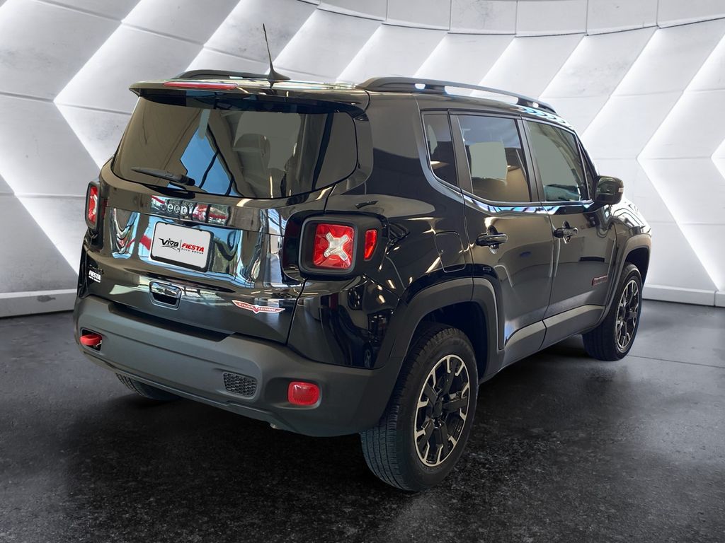 2023 Jeep Renegade Trailhawk photo 4
