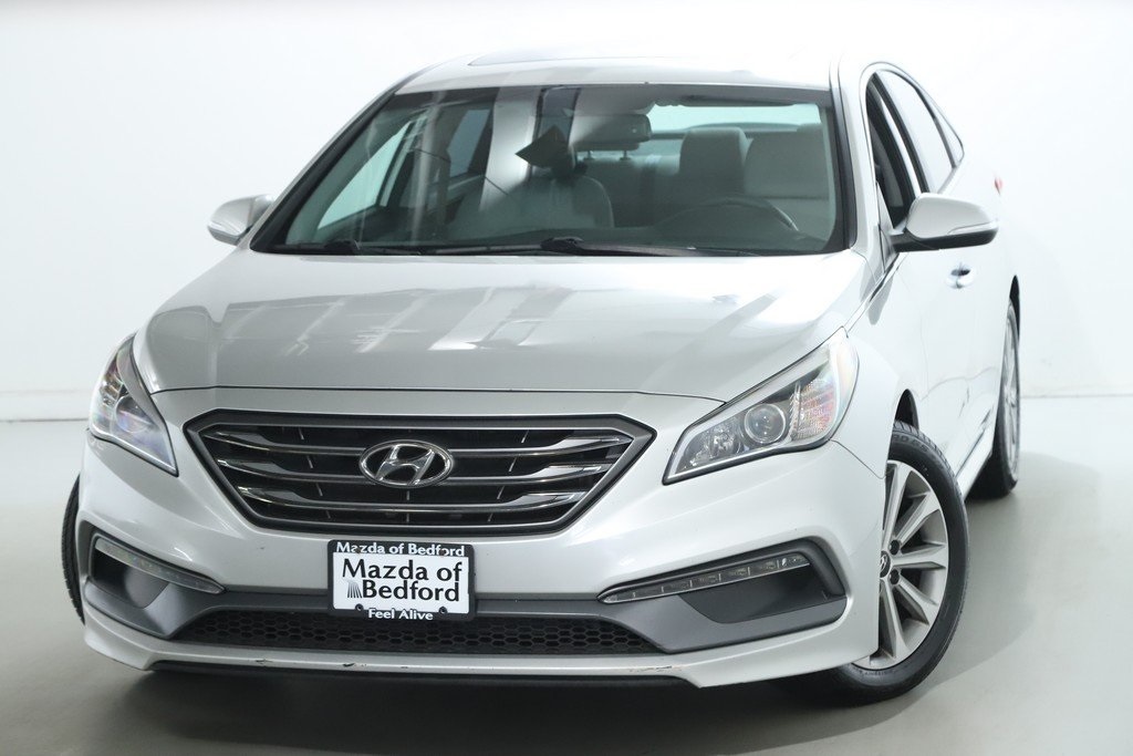 Used 2016 Hyundai Sonata Limited with VIN 5NPE34AF8GH355812 for sale in Bedford, OH