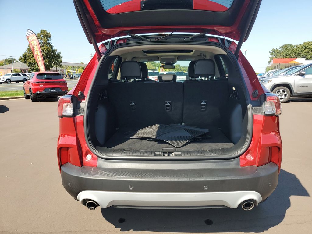 2020 Ford Escape SEL photo 27