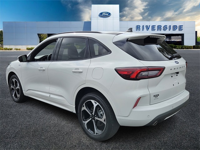 2023 Ford Escape ST-Line Select photo 5