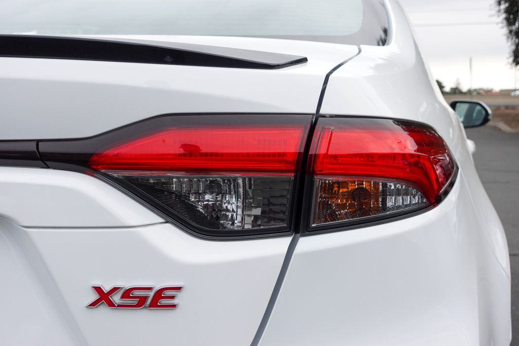 2023 Toyota Corolla XSE photo 5