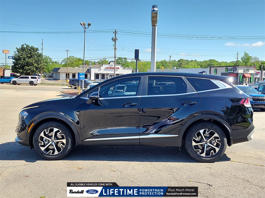 2023 Kia Sportage EX photo 3