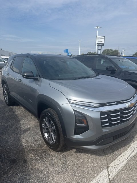 2026 Chevrolet Equinox LT photo 3