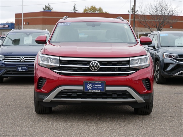 Certified 2022 Volkswagen Atlas SE w/Tech with VIN 1V2KR2CA9NC524587 for sale in Inver Grove Heights, Minnesota