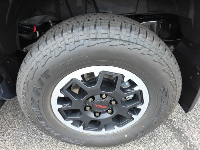 2025 Toyota 4Runner TRD Off-Road Premium photo 5