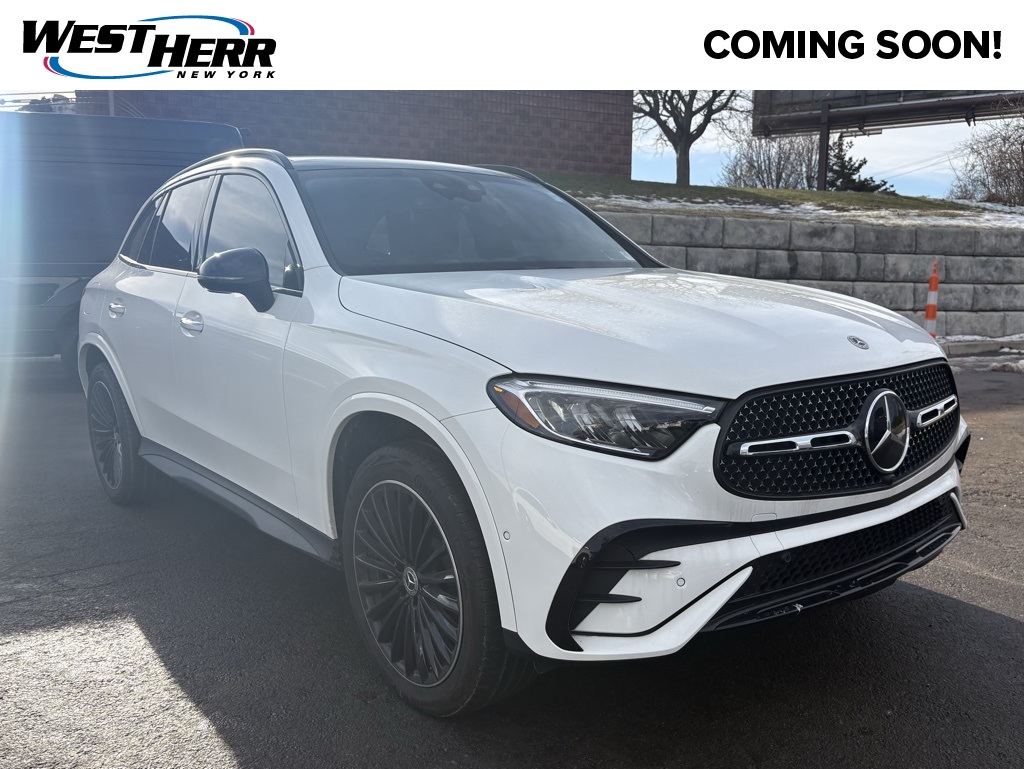 2023 Mercedes-Benz GLC GLC 300's photo