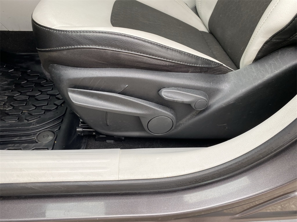 2021 Jeep Compass Latitude photo 7