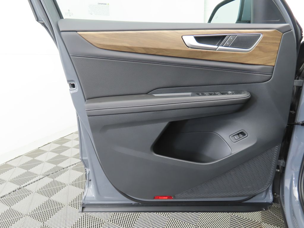 2026 Volkswagen Atlas SE Technology photo 24
