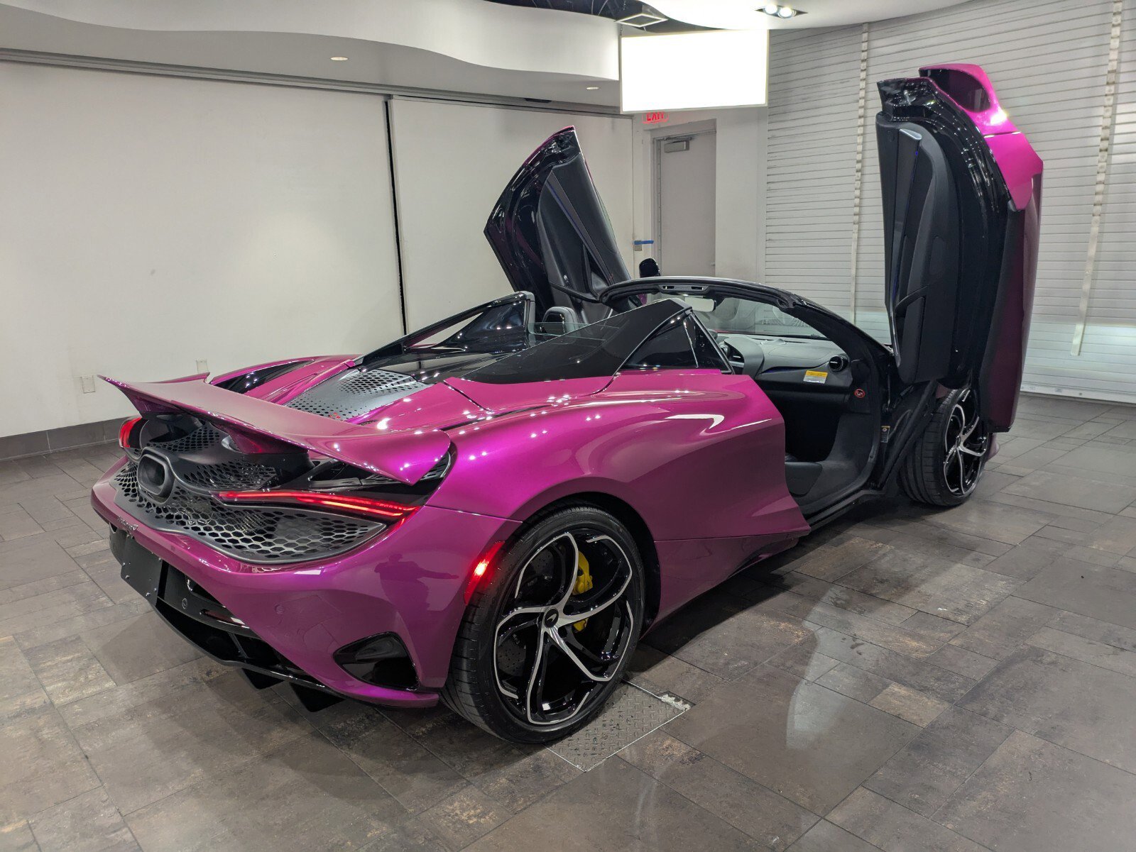 2026 Mclaren 750S Spider photo 22