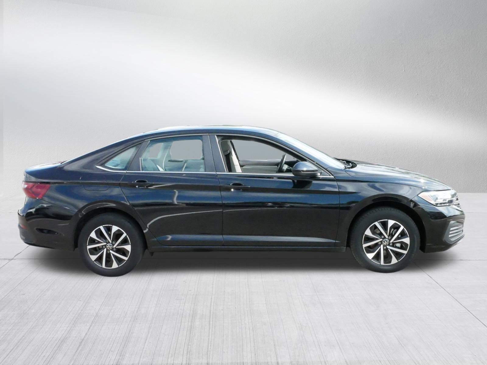 2022 Volkswagen Jetta S photo 8