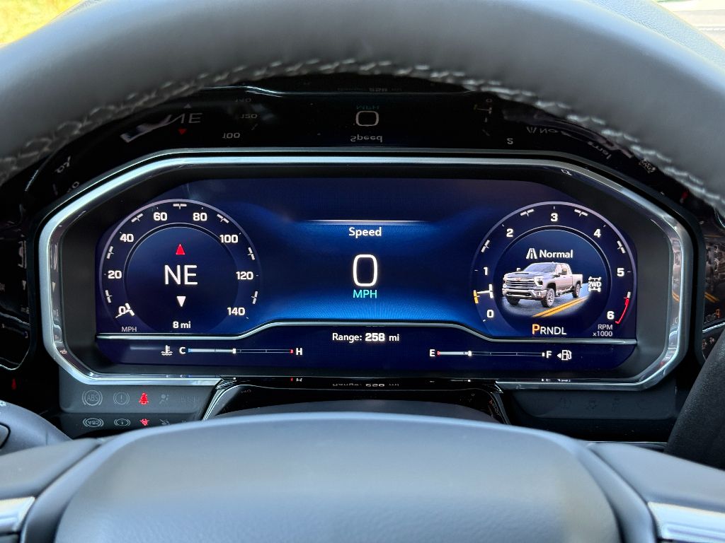 2025 Chevrolet Silverado 2500HD LTZ photo 2