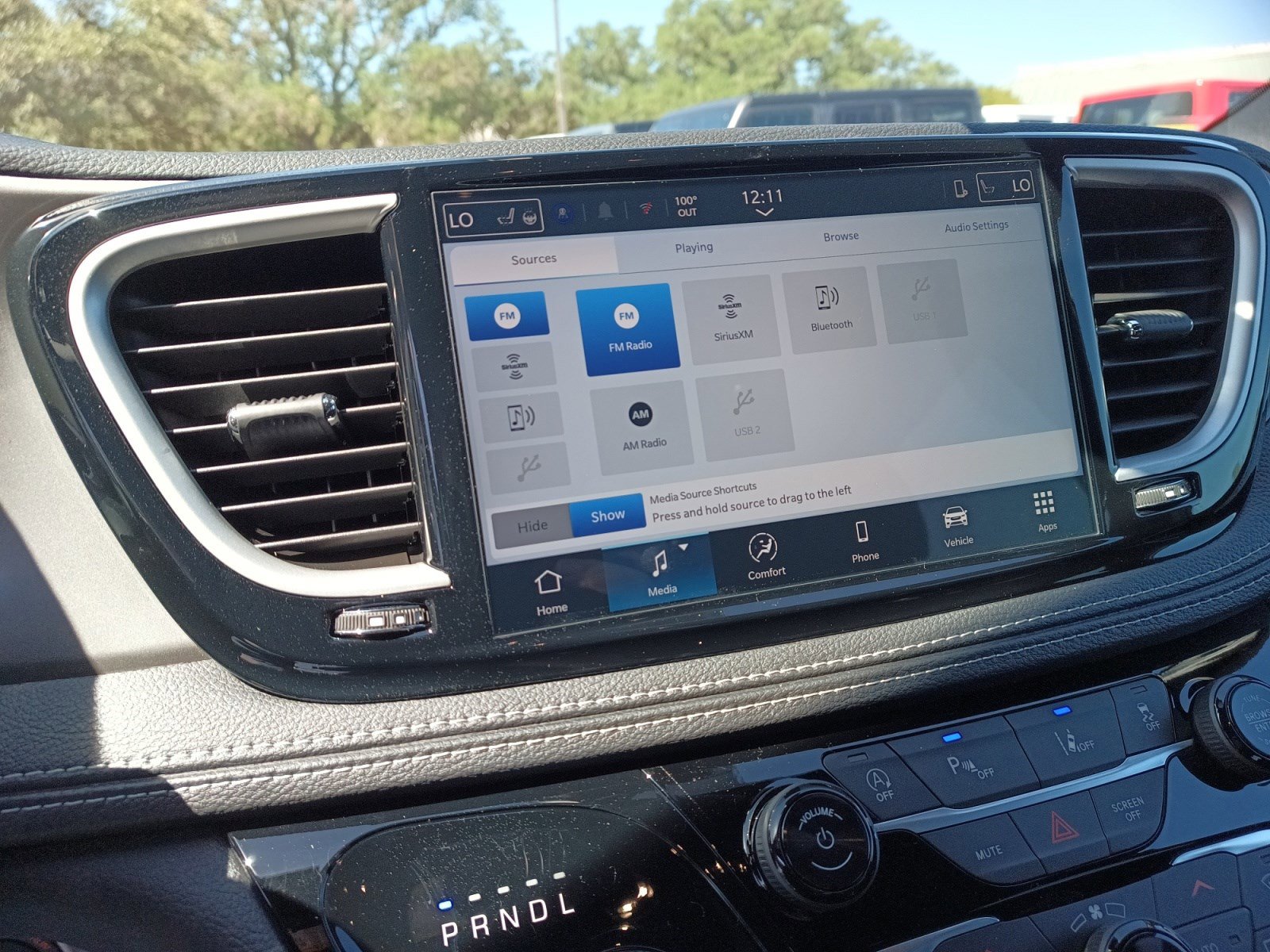 2026 Chrysler Pacifica photo 15