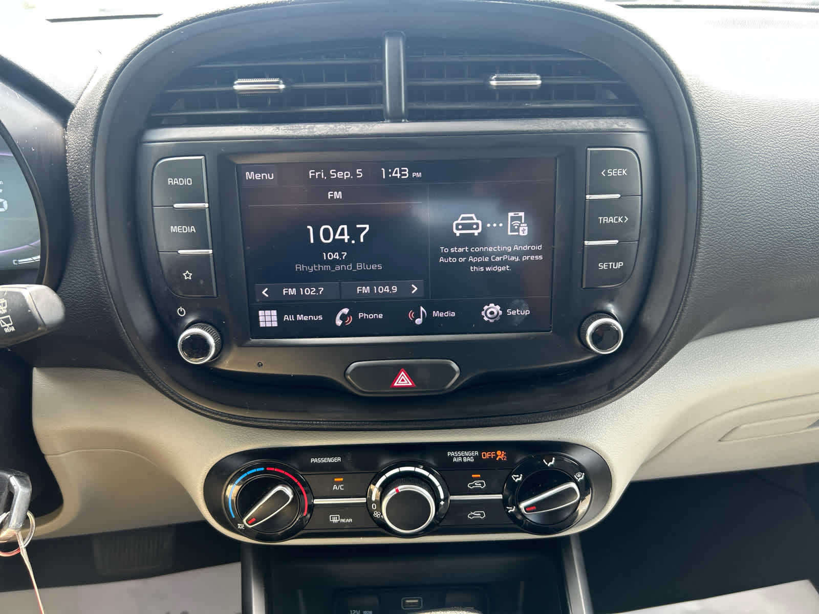 2023 Kia Soul LX photo 15