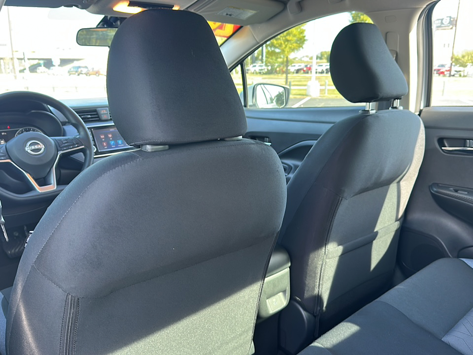 2024 Nissan Versa 1.6 SV photo 5