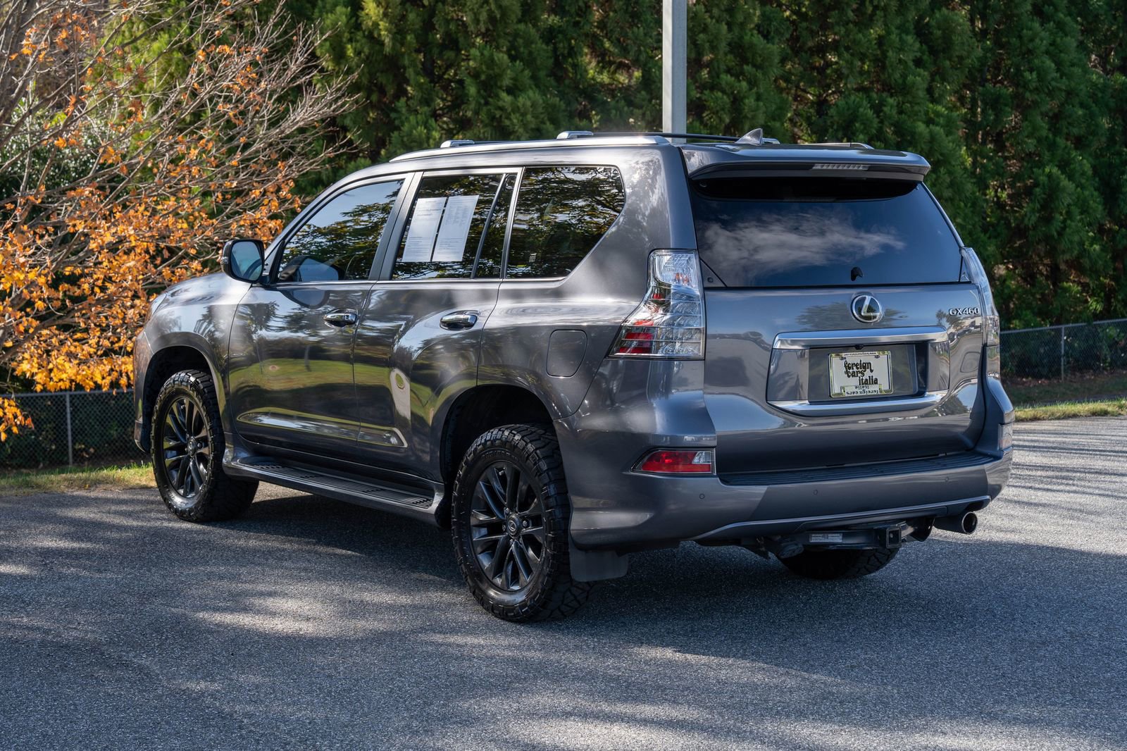 2022 Lexus GX 460 Premium photo 2