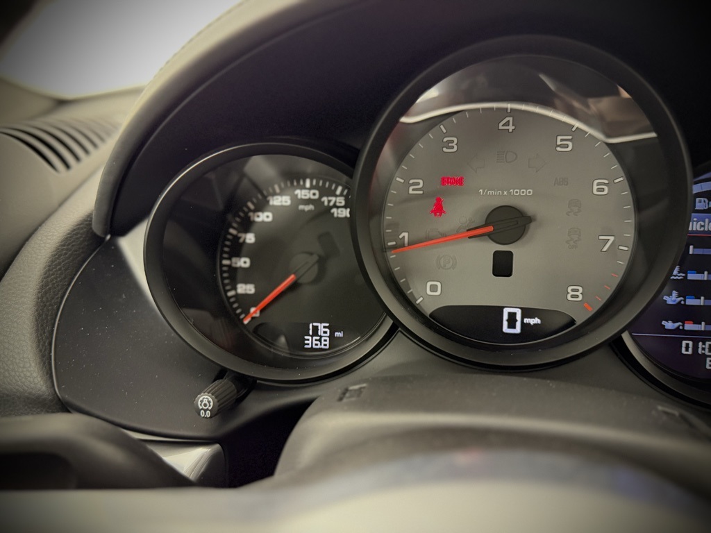 2024 Porsche Boxster S photo 24