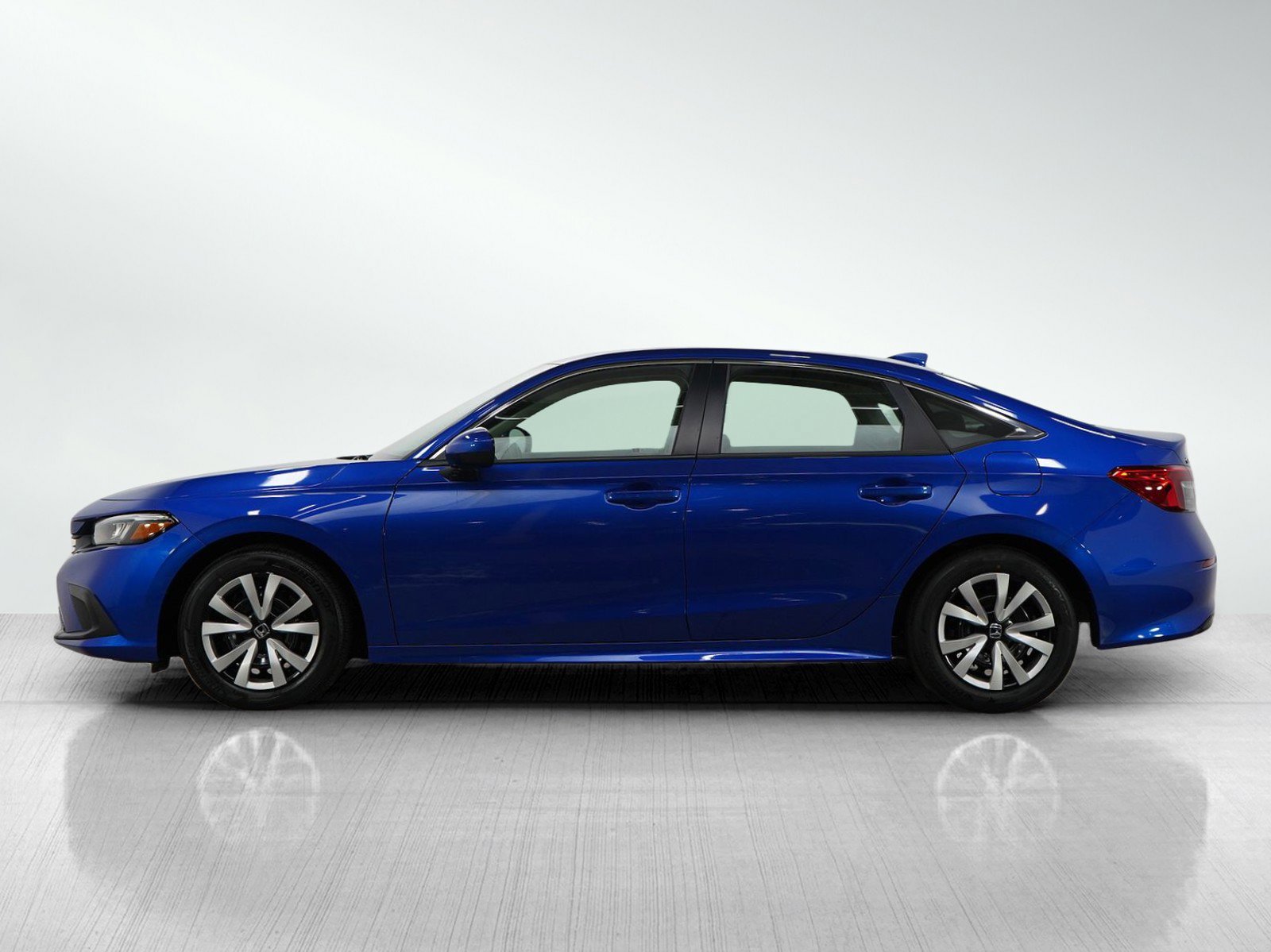 Used 2024 Honda Civic LX with VIN 2HGFE2F22RH516564 for sale in Burnsville, Minnesota